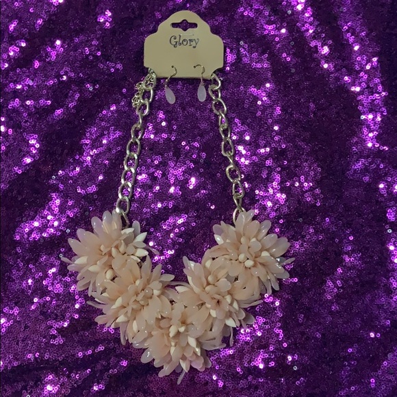 Pink Floral Statement Necklace - Picture 2 of 8